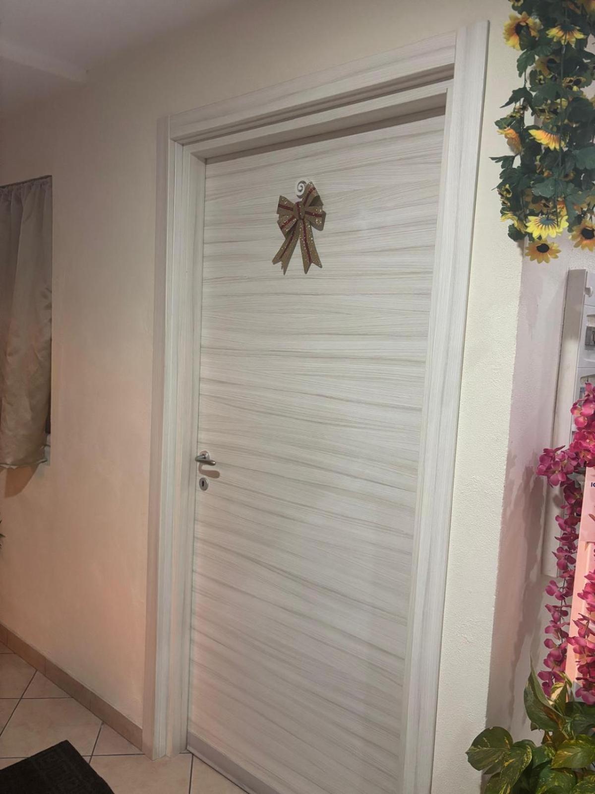 Crisan B&B Affittacamere 诺拉 外观 照片